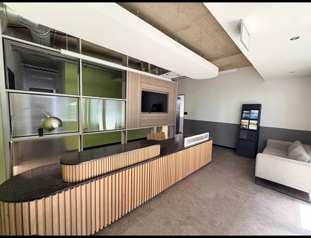 428M² OFFICE TO LET IN MAGALIESSIG